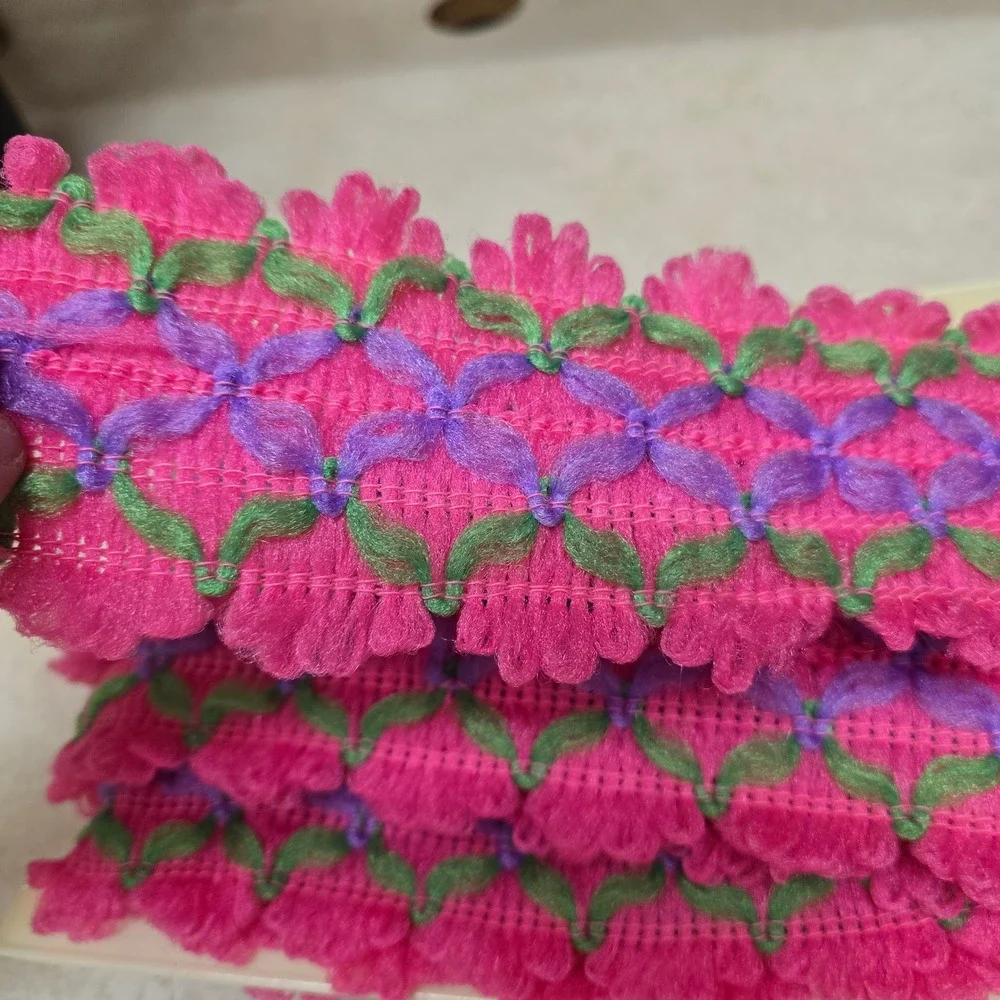 Vintage Crown Originals Ravelry Pink Purple Floral Lace Trim 8.11 Yards